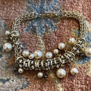 Elegant Silver and Pearl Women's Necklace